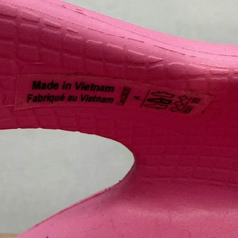 Crocs Youth Sz4 Swiftwater River Expedition PINK  Slip-On Hook Loop Water Sandal